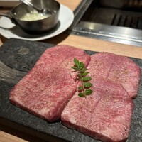 焼肉 黒田 - 