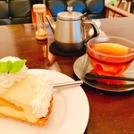 パルファン - 洋梨のババロアタルトとエキゾチックティー