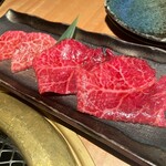 よろにく - 特製赤身　ツチノコ