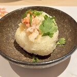 神楽坂 蟹いさみ - 焼きおにぎり茶漬け(鍋の出汁をかけてくずして食べる)