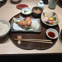 伊豆の旬 やんも 丸の内店 - 