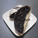 トーホーベーカリー - 断面