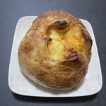 トーホーベーカリー - とろ〜りチーズフランス