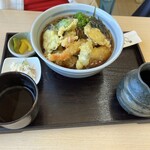 うぐいす茶屋 - こちらは天ぷら蕎麦