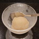 おたる政寿司 - 青い柑橘系のシャーベット