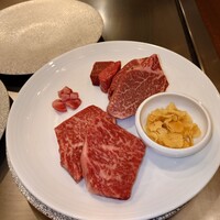 神戸プレジール 本店 - ステーキ肉