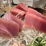 吟醸マグロ - マグロ刺身盛り三種２人前