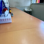 元祖スーラーメン - 店内　カウンター9席