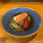 囲魚すし一〆 - 白魚､ずわいがに脚肉､金糸瓜の寒天寄せ､小瓢箪の梅漬け