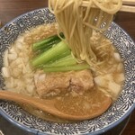 中華そば タンポポ - 中細平打ち麺