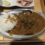 NIBOSHI MANIA - 鯨タツタスパイスカレーライス