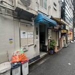 左とう - ビル外観