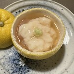 徳ㇵ本也 - クエの蕪蒸しの柚子釜