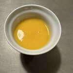 徳ㇵ本也 - 南瓜の摺流し豆乳とお出汁で