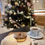 OLGA LE BON BON DONUTS - 