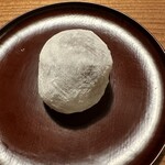 徳ㇵ本也 - シャインマスカットの大福