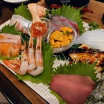 手巻き寿司専門店 びわ寿し - 令和6年11月 夜営業時間(17:00〜22:00)
                                極上手巻き寿司ディナー 税込3680円
                                ご飯、海苔おかわり無料