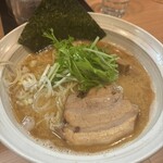 旋 - かみさんの食べたらーめん　以前はこれが一番でした
