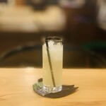 caffe月の虹 - 400円：白桃ソーダ