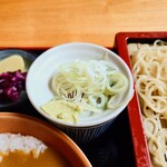 やぶ善 - "薬味"もしっかりとした量を提供してくれます。