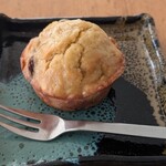 くじらカフェ - 島有泉とレーズンのマフィン　478円