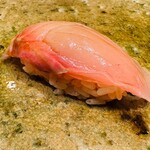 神田錦町 鮨たか晴 - 縞鯵