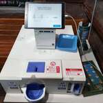 味処 まるたか - タブレット券売機（店員さんが丁寧に手伝ってくれます）