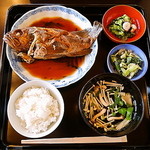 肉と野菜と魚の料理 たけうち - 煮魚ランチ(限定5食)　1,600円