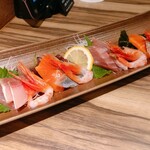全席個室 樂藏 郡山站前店 - 五種生魚片拼盤 1859日圓