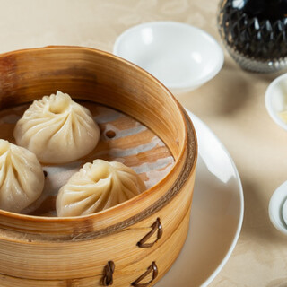 “特級点心師”直伝の、本格的な小籠包が味わえる