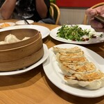 個室中華バル 食べ放題 吉祥餃子や - 