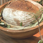 CYCLE by Mauro Colagreco - パン