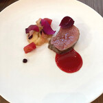 CYCLE by Mauro Colagreco - 蝦夷鹿、林檎、薔薇