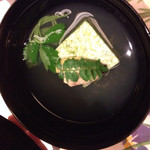 神戸たむら - 椀モノ
      あおさの豆腐