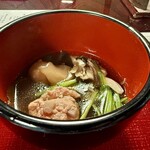 うかい鳥山 - きのこと鶏つみれ鍋