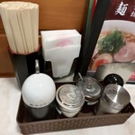 藤一番 - 卓上調味料等