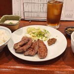 牛たん料理 閣 ブランドーム本店 - 