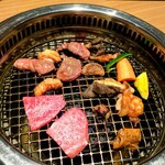 焼肉レストラン 奥田 - 『MIX ホルモン』も注文