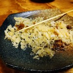 とんかつ 新 - あっという間に串カツを完食。ソースはサラサラなソースでした。