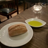 TOKYO Whisky Library - 