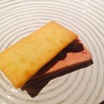 Point - フォアグラとラムレーズンのサンド