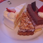 たねや 守山玻璃絵館 - 最初に選んだケーキ3種！