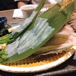 泳ぎカワハギと冠地どり 五十六屋 大分都町店 - 