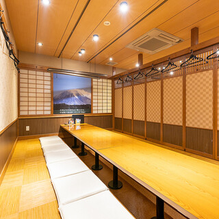 【ゆったり寛げる個室】掘りごたつ式の個室は宴会に大人気です！