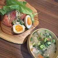 ターンテーブル - 