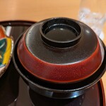 花外楼 あべのハルカスダイニング店 - ちゃんと蓋には霧吹きが