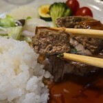 キッチン ブルー グローブ - 鶏レバーテリーヌのアップ