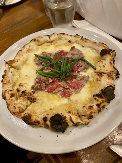 『流石百銘店なミラノ風ピザ』by イベリコ親父 : savoy クラシック （サヴォイ） - 麻布十番/ピザ [食べログ]