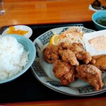 チャイナ DRAGON - シンプルイズベスト!な唐揚げ定食。口の火傷に注意してください！！