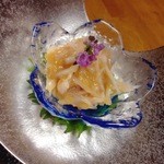 京粋 - サメの梅肉和えの梅水晶。当店で必ずというほどご注文頂く人気商品です！お酒がすすんじゃう一品です☆